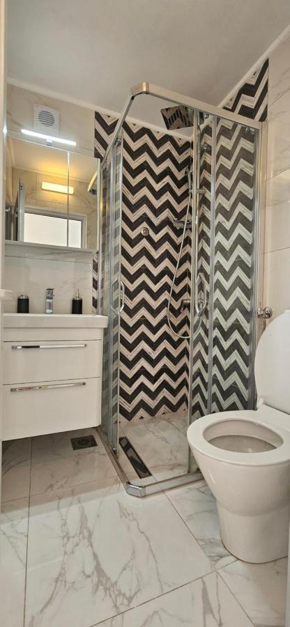 Sea View Apartment Aria Petrovac Bagian luar foto