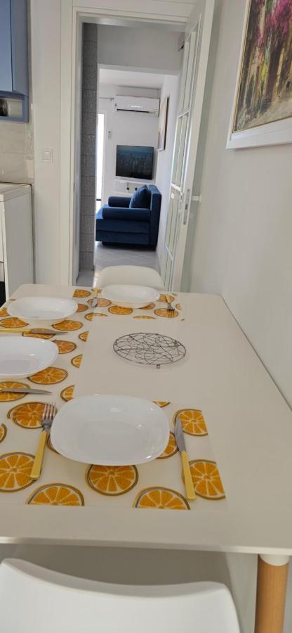 Sea View Apartment Aria Petrovac Bagian luar foto