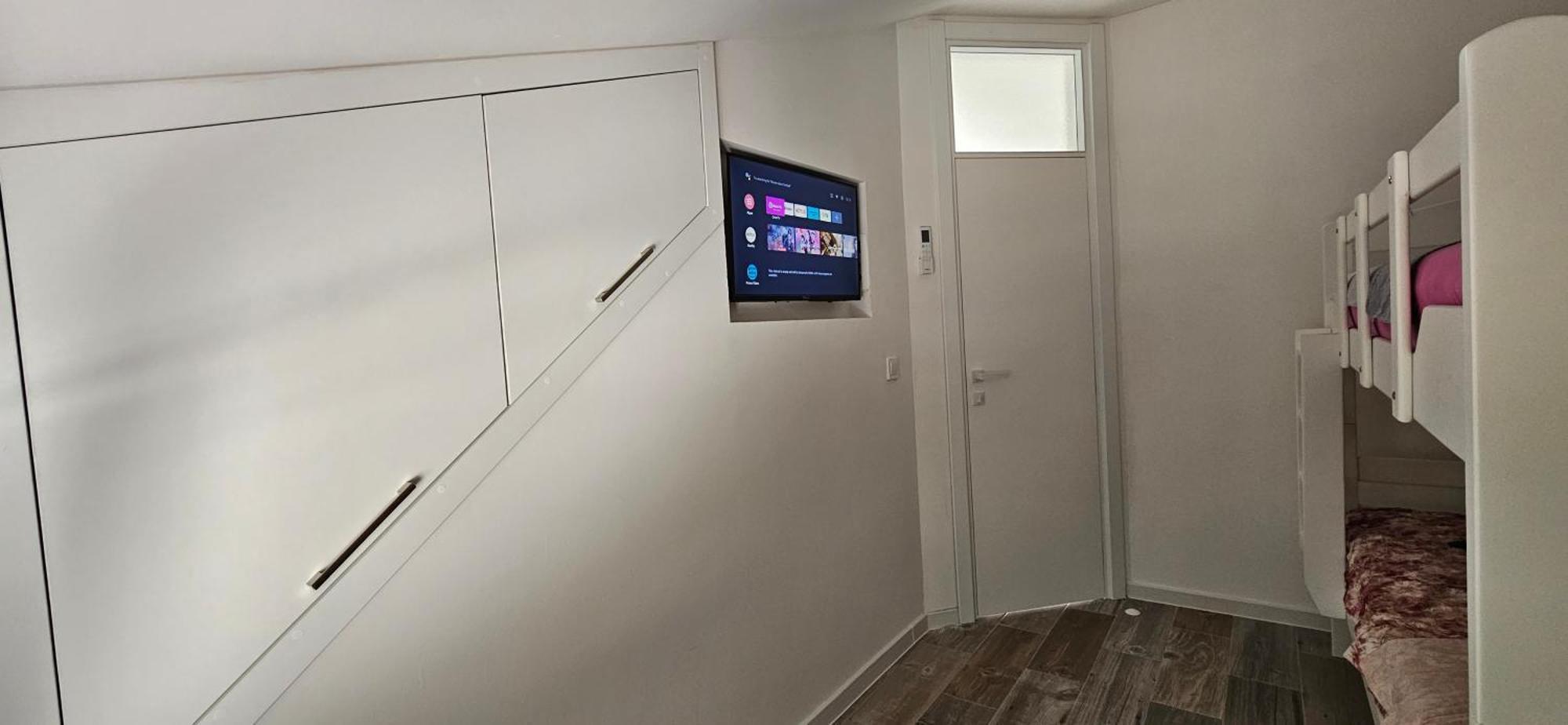 Sea View Apartment Aria Petrovac Bagian luar foto