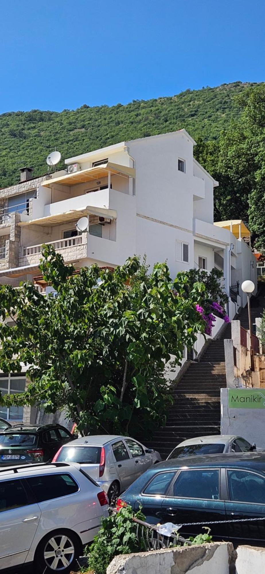 Sea View Apartment Aria Petrovac Bagian luar foto